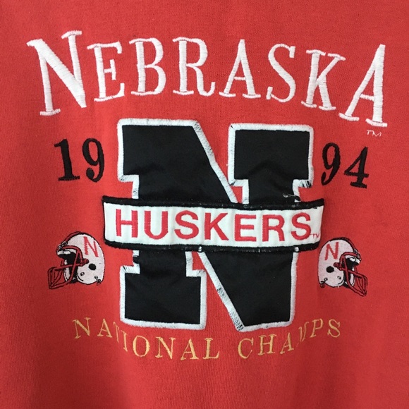 VINTAGE NEBRASKA HUSKERS SWEATSHIRT IN RED - Picture 3 of 6